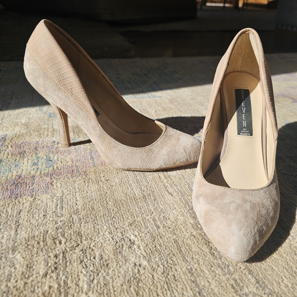 Steven By Steve Madden Women's Tan Suede Pumps